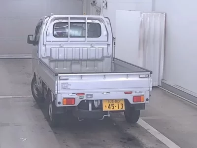Nissan CLIPPER TRUCK