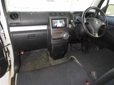 Toyota PIXIS SPACE