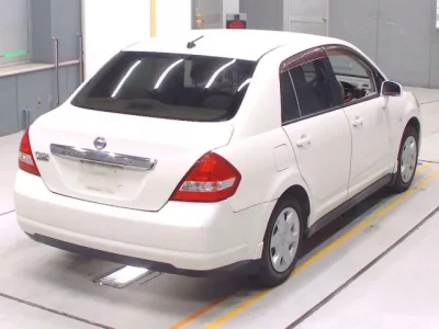 Nissan TIIDA LATIO