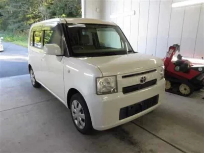 Toyota PIXIS SPACE