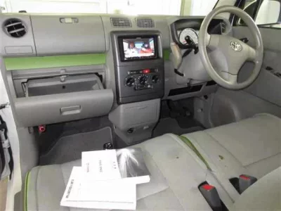 Toyota PIXIS SPACE