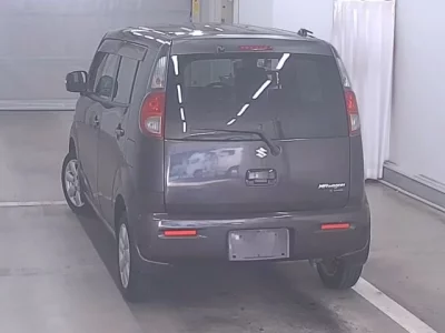 Suzuki MRWAGON