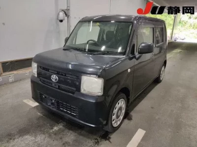 Toyota PIXIS SPACE