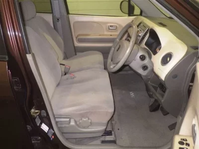 Suzuki MRWAGON