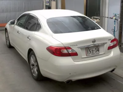 Nissan FUGA
