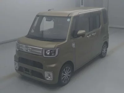 Toyota PIXIS MEGA
