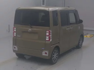 Toyota PIXIS MEGA