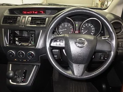 Nissan LAFESTA