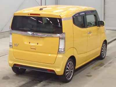 Honda N BOX SLASH