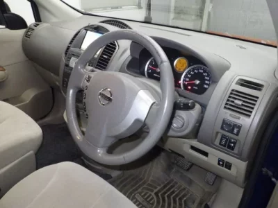 Nissan LAFESTA