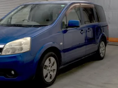 Nissan LAFESTA