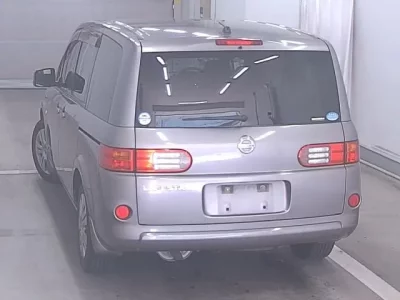 Nissan LAFESTA