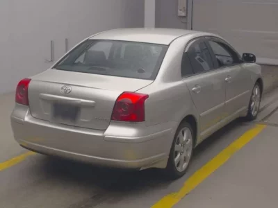 Toyota AVENSIS SEDAN
