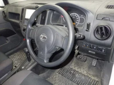 Nissan AD