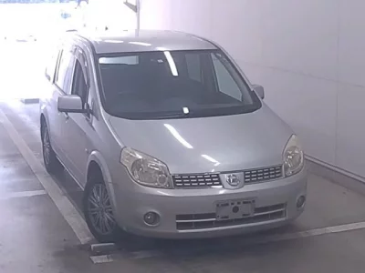 Nissan LAFESTA