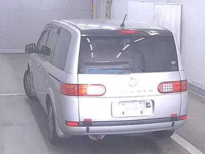 Nissan LAFESTA