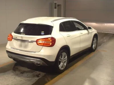 Mercedes-Benz GLA CLASS