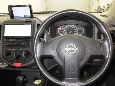 Nissan AD
