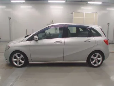 Mercedes-Benz B CLASS
