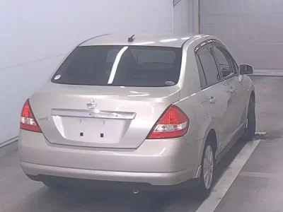 Nissan TIIDA LATIO