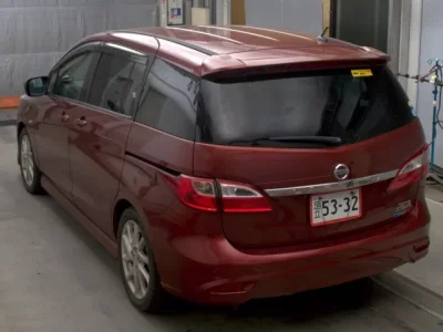 Nissan LAFESTA