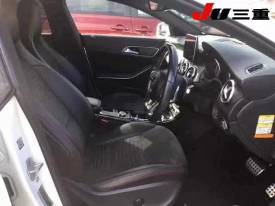 Mercedes-Benz CLA CLASS
