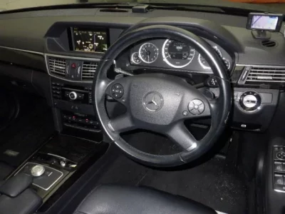 Mercedes-Benz E CLASS WAGON