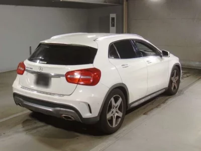 Mercedes-Benz GLA CLASS