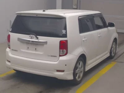 Toyota COROLLA RUMION