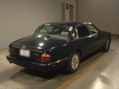Jaguar XJ SERIES