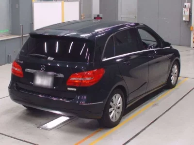 Mercedes-Benz B CLASS