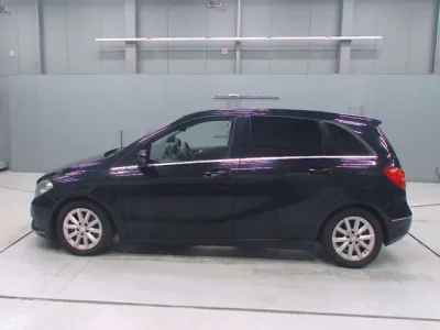 Mercedes-Benz B CLASS