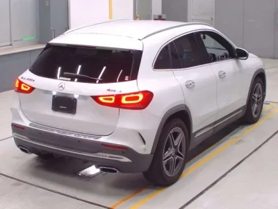 Mercedes-Benz GLA CLASS