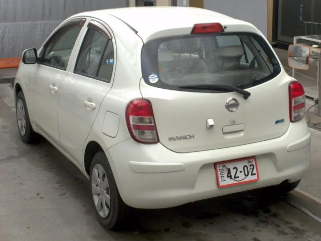 Nissan MARCH