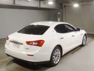 Maserati GHIBLI