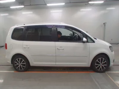 Volkswagen GOLF TOURAN