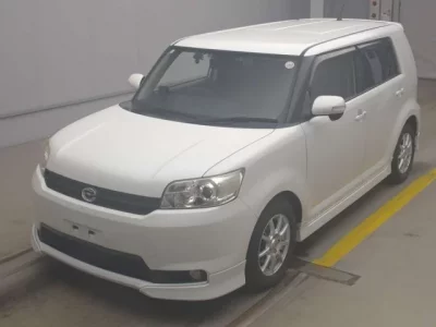 Toyota COROLLA RUMION