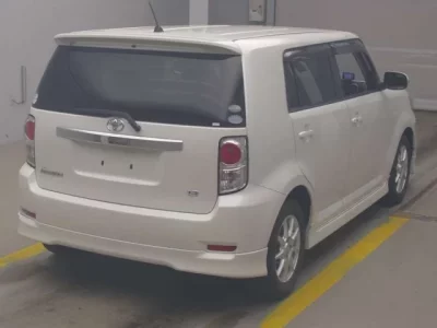 Toyota COROLLA RUMION
