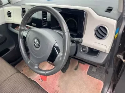 Suzuki MRWAGON