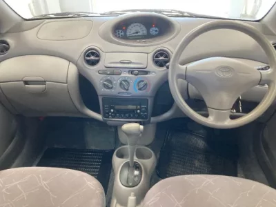 Toyota PLATZ