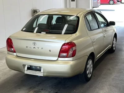 Toyota PLATZ