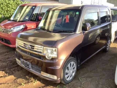 Toyota PIXIS SPACE