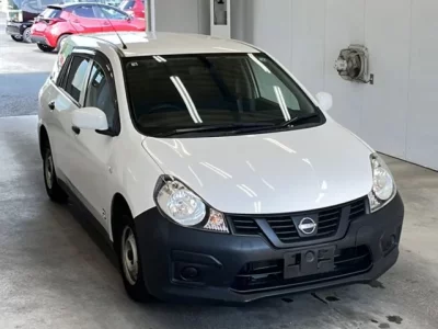 Nissan AD