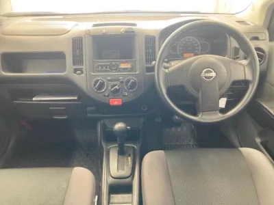 Nissan AD