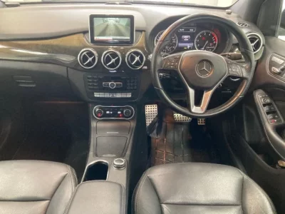 Mercedes-Benz B CLASS