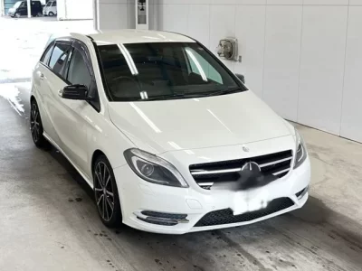 Mercedes-Benz B CLASS