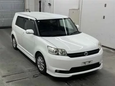 Toyota COROLLA RUMION