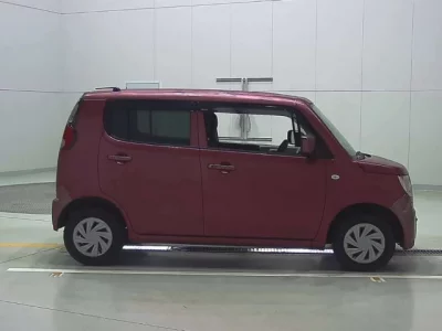 Suzuki MRWAGON