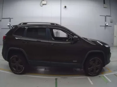 Chrysler JEEP CHEROKEE