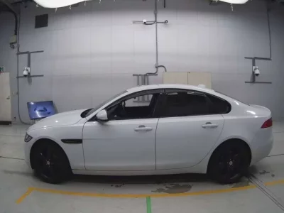 Jaguar XF SERIES